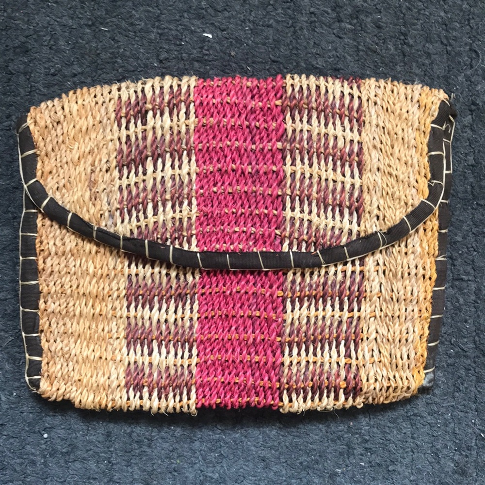Rattan clutch